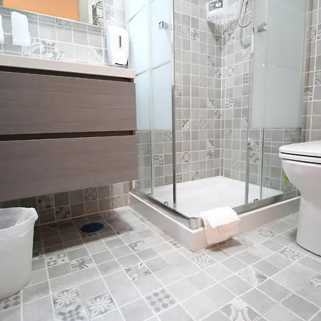 Quest House Lihong 4* Roma
